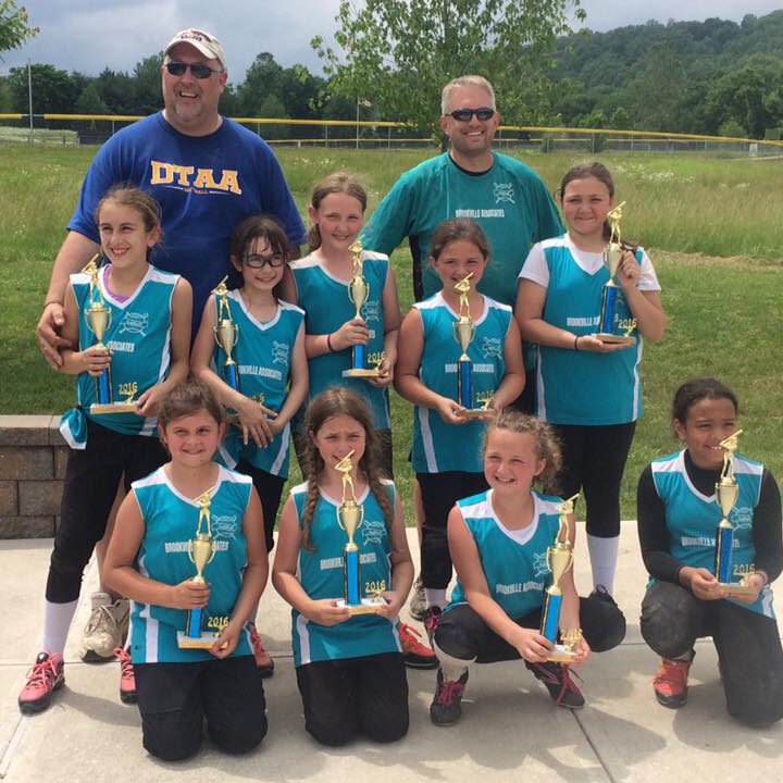 DTAA Softball 2016 Grade 3-4 Team Photo